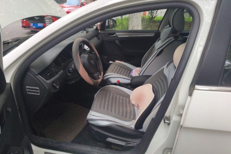 Used Volkswagen Bora 2014 1.6L Automatic Comfort Model Left Front Seat