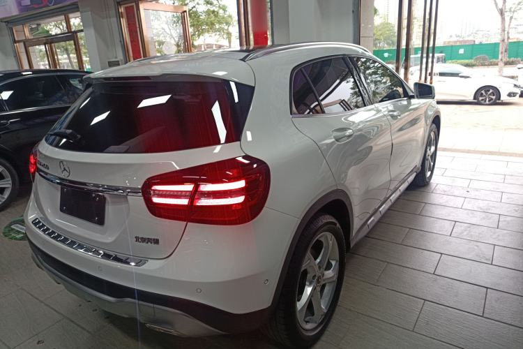 Used Mercedes-Benz GLA 2018 GLA 200 Sport Edition Rear Right 45 Deg