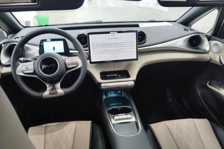 Used BYD Dolphin 2025 420km Free Edition
