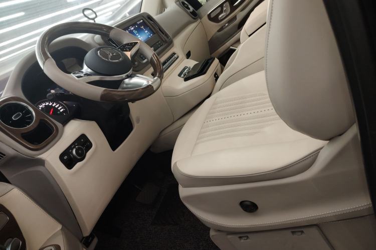 Used Mercedes-Benz Vito 2024 2.0T Business Version 7 Seats