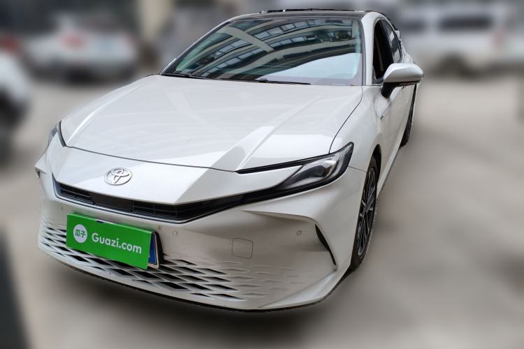 Used Toyota Camry 2024 Dual-Motor 2.0 HG Premium Edition