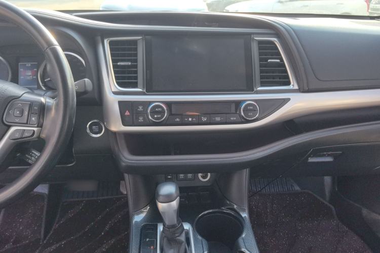 Used Toyota Highlander 2018 2.0T Two-Wheel Drive Prestige Edition 7 Seats China VI Standard