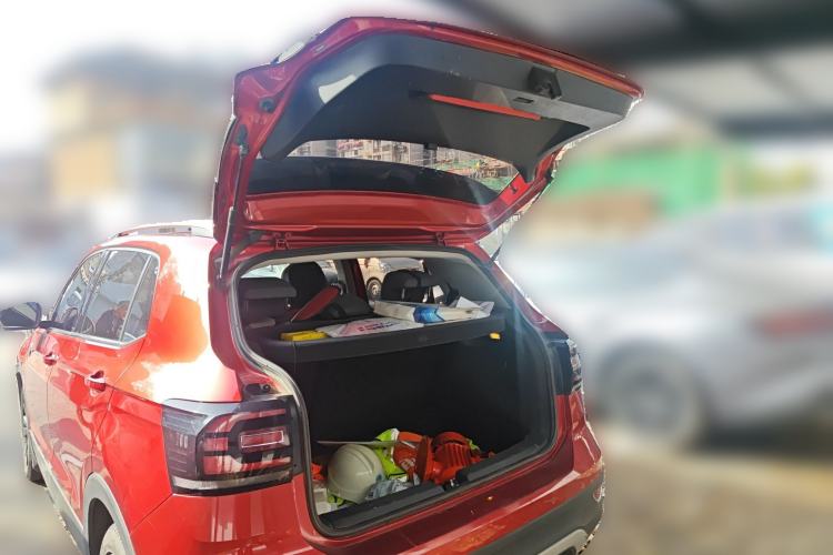 Used Volkswagen Tacqua 2020 1.5L Automatic Yue