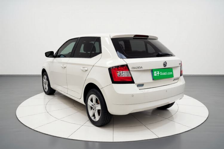 Used Skoda Fabia 2016 1.4L Automatic Car Enjoy Edition