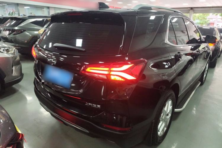Used Chevrolet Equinox 2021 535T Yujie Edition Rear Right 45 Deg