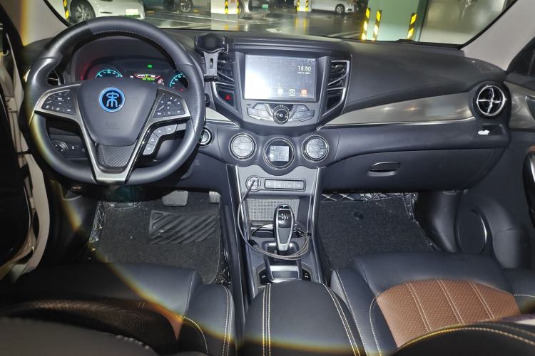 Used BYD Song New Energy 2017 Song DM 1.5TID All-Wheel Drive Luxury Model
