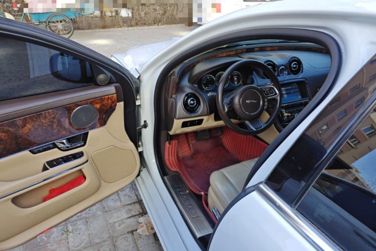 Used Jaguar XJ 2012 XJL 3.0 Panoramic Business Edition
