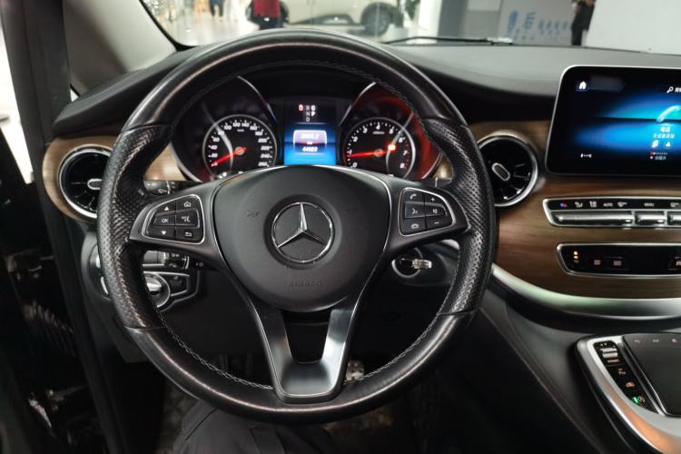 Used Mercedes-Benz V-Class 2020 V 260 L Long-wheelbase Luxury Edition Steering Wheel