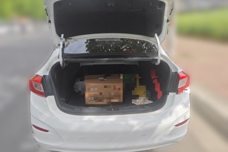 Used Chevrolet Cruze 2017 1.5L Automatic Pioneer Sunroof Edition Trunk