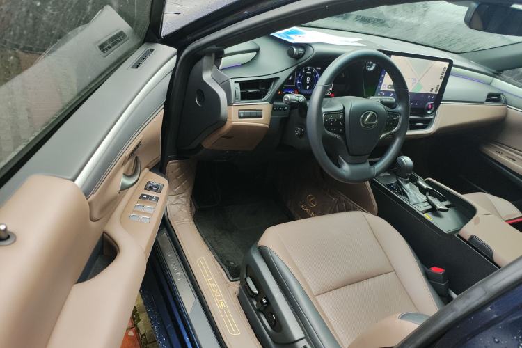 Used Lexus ES 2025 200 Premium Edition
