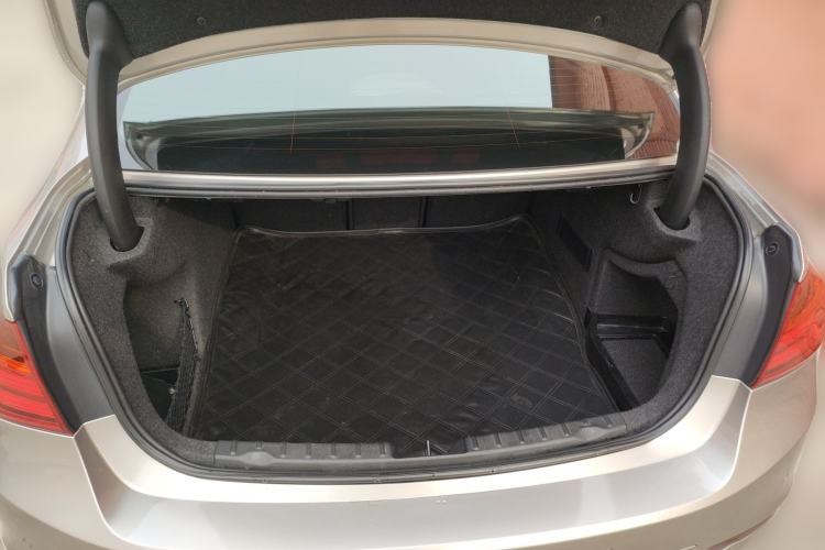 Used BMW 3 Series 2013 320i Sport Edition Trunk