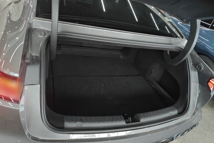 Used Geely Galaxy E8 2024 665 km Range Rear-Drive Starship Long-Range Version