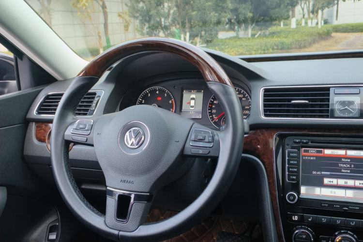 Used Volkswagen Passat 2013 2.0 TSI DSG Ultimate Edition