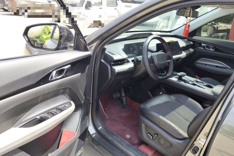 Used CHANGAN OSHAN Z6 2023 Blue Whale 1.5T DCT Luxury Model Interior 3