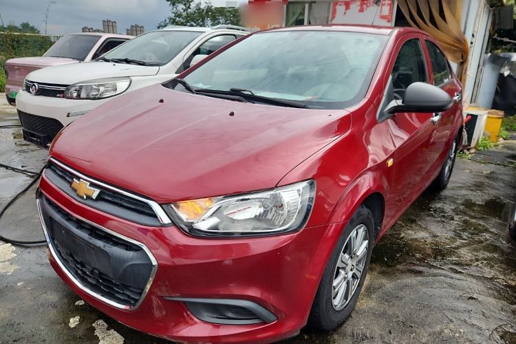 Used Chevrolet Aveo Sonic 2014 Sedan 1.4 SL MT Comfort Edition