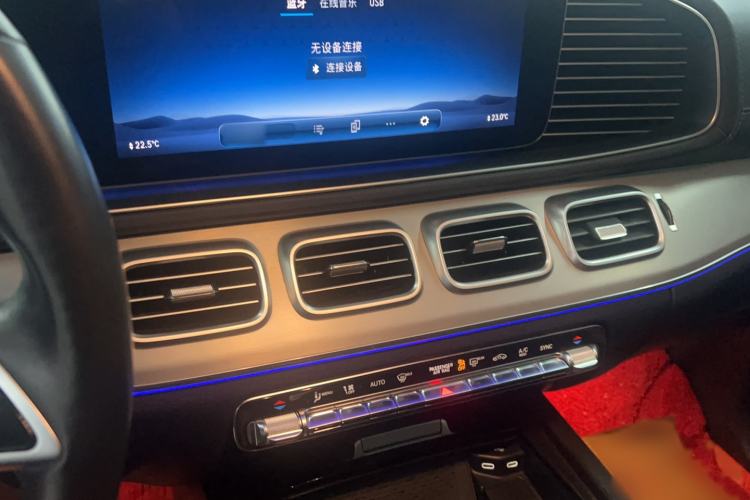 Used Mercedes-Benz GLE 2024 GLE 450 4MATIC AMG Line Audio And AC Panel