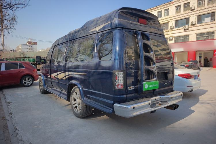 Used Ford E350 2011 5.4L Standard Yacht Edition
