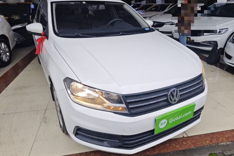 Used Volkswagen Santana 2016 1.6L Automatic Fashion Edition Exterior 1