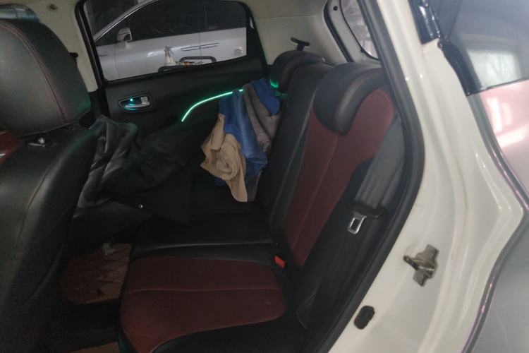 Used CHANGAN Benni 2015 1.4L IMT Luxury Model China V Standard
