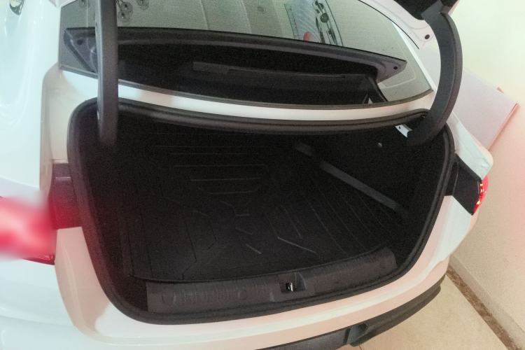 Used BYD Qin L 2025 DM-i Smart Drive 120KM Superior Model
