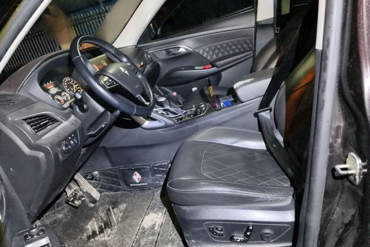 Used BORGWARD BX7 2016 28T Four-Wheel Drive Flagship Version 5 Seats
