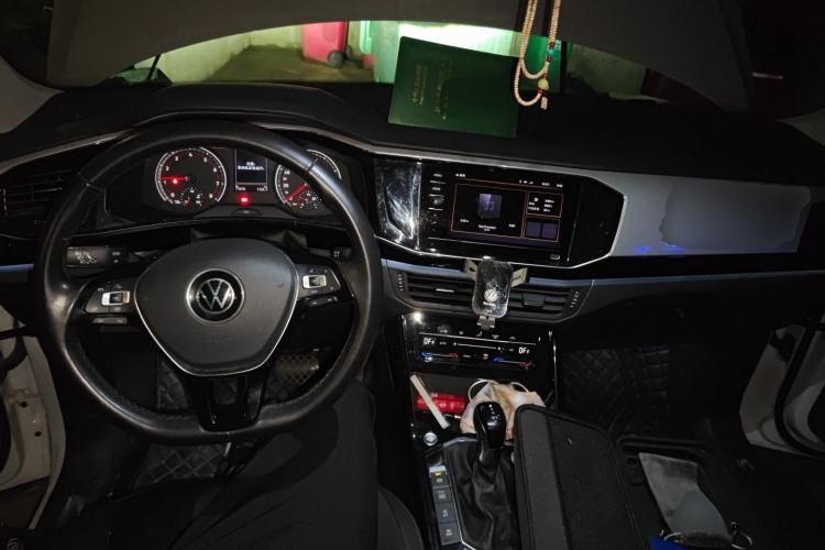 Used Volkswagen Tayron 2021 330TSI Two-Wheel Drive Luxury Smart Connectivity Version Center Console