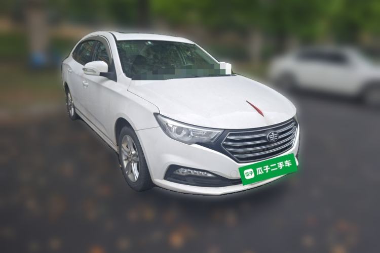 Used Bestune B30 2016 1.6L manual luxury version Front Right 45 Deg