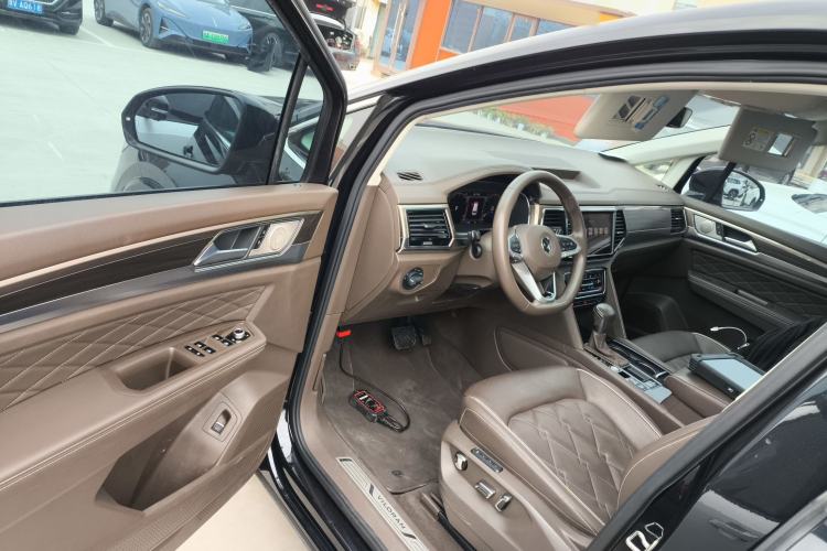 Used Volkswagen Viloran 2020 380TSI Prestige Edition
