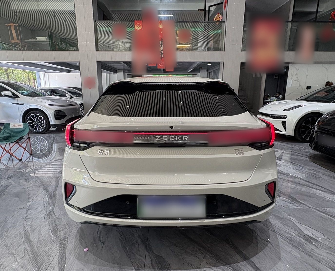 Zeekr 001 2025 WE Edition 95 kWh All-Wheel Drive — снимка 16