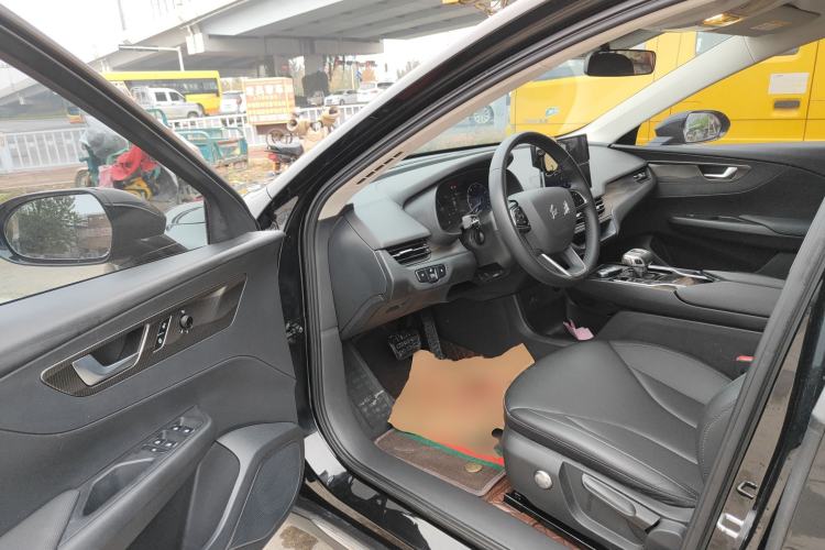 Used Hongqi E-QM5 2022 431 km Charge & Enjoy Edition
