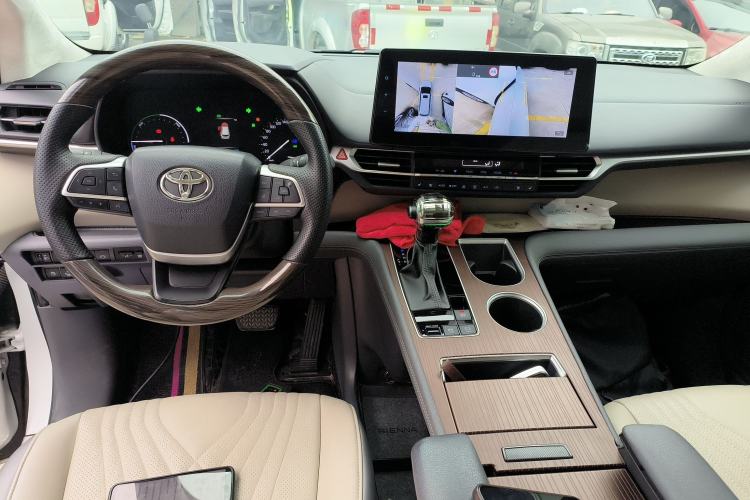 Used Toyota SIENNA 2021 2.5L Hybrid Comfort Edition
