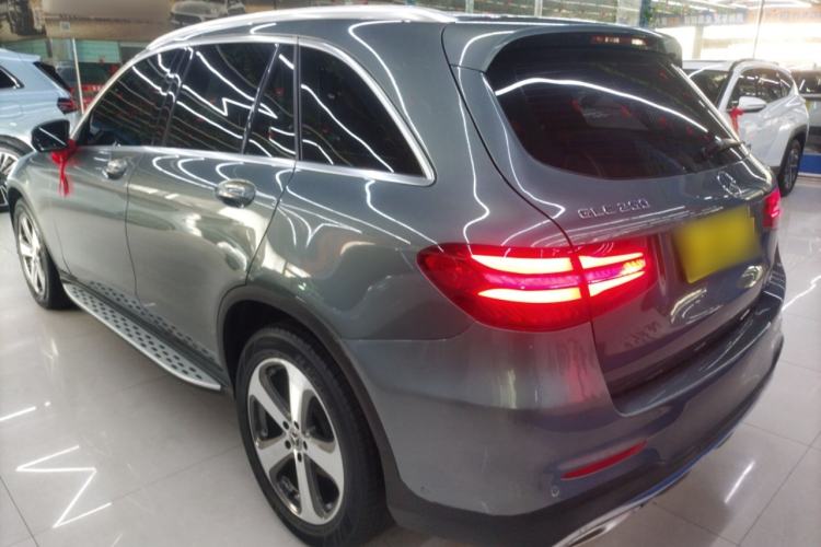 Used Mercedes-Benz GLC 2017 GLC 260 4MATIC Luxury Model