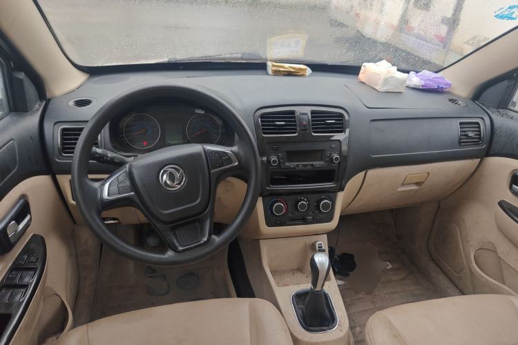 Used Dongfeng Fengon 370 2016 1.5L Manual Standard Edition SFG15-02 5 Seats