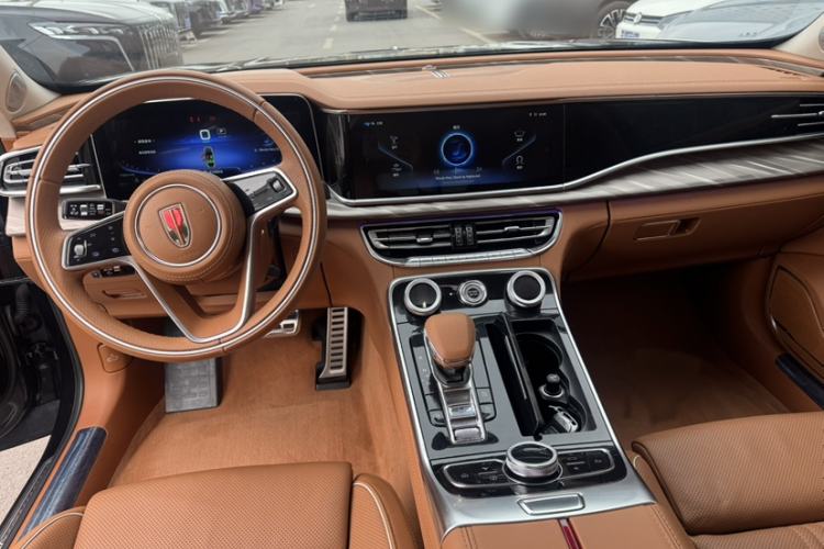 Used Hongqi H9 2025 Model Facelifted 2.0T Two-Wheel Drive Flag-Style Luxury Business Edition, 5 Seats Interior 4