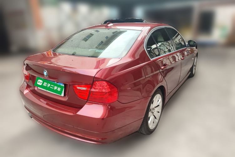 Used BMW 3 Series 2010 320i Luxury Model Rear Right 45 Deg