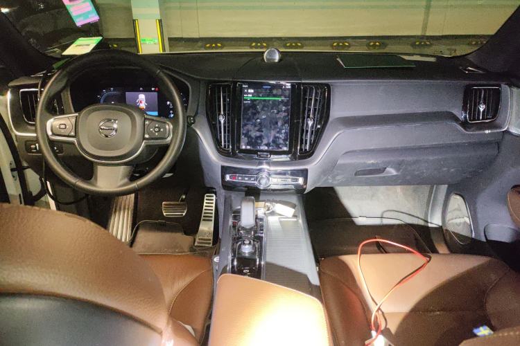 Used Volvo XC60 2022 B5 4x4 Zhiyi Luxury Edition