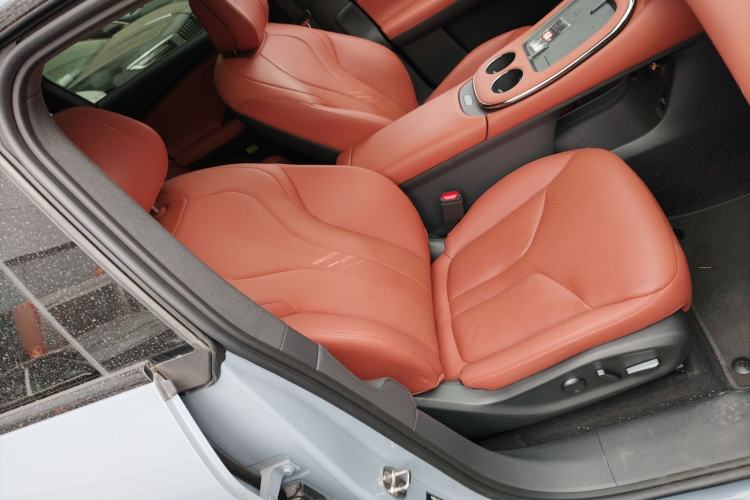 Used XPeng G7 2025 Model—702 Ultra Long Range Right Front Seat