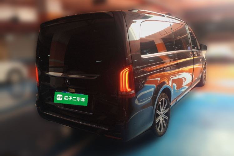 Used Mercedes-Benz V-Class 2021 V 260 L Long-wheelbase Luxury Edition Rear Right 45 Deg