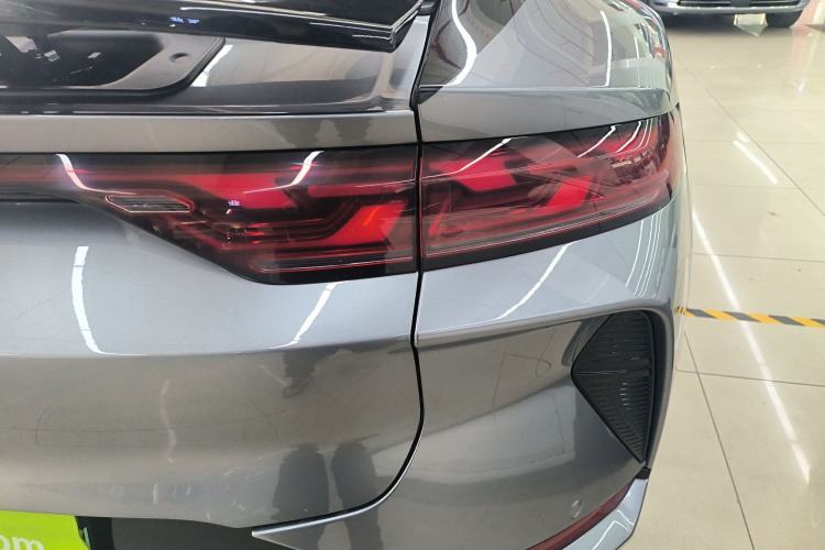 Used BYD Song L EV 2024 550 km Excellence Version