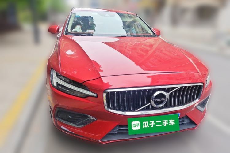 Used Volvo S60 2020 T4 Zhiyi Luxury Edition
