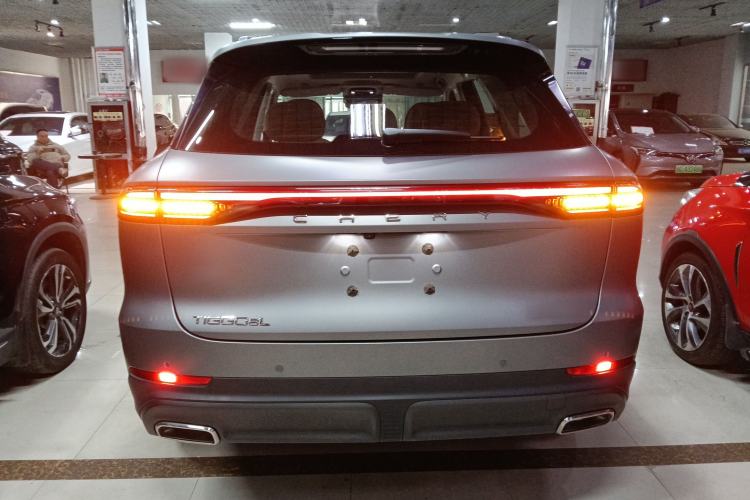 Used Chery Tiggo 8 L 2024 2.0T Two-Wheel Drive Prestige Version 5 Seats Exterior 4