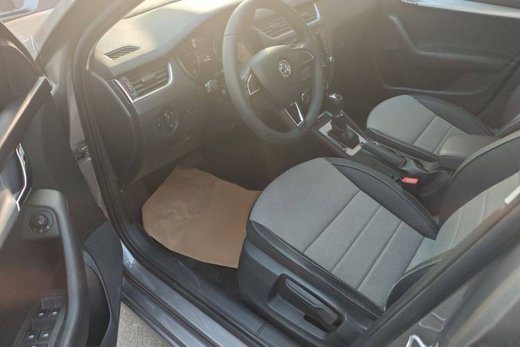 Used Skoda Octavia 2017 1.6L Automatic Chuanxing Edition