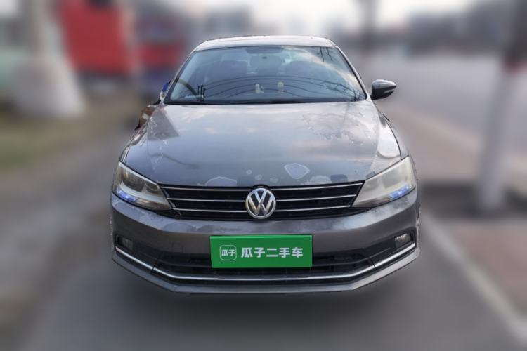 Used Volkswagen Sagitar 2015 1.6L Manual Comfort Model
