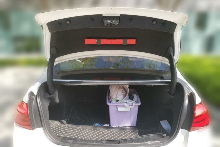 Used BMW 3 Series 2019 320Li Fashion Model Trunk