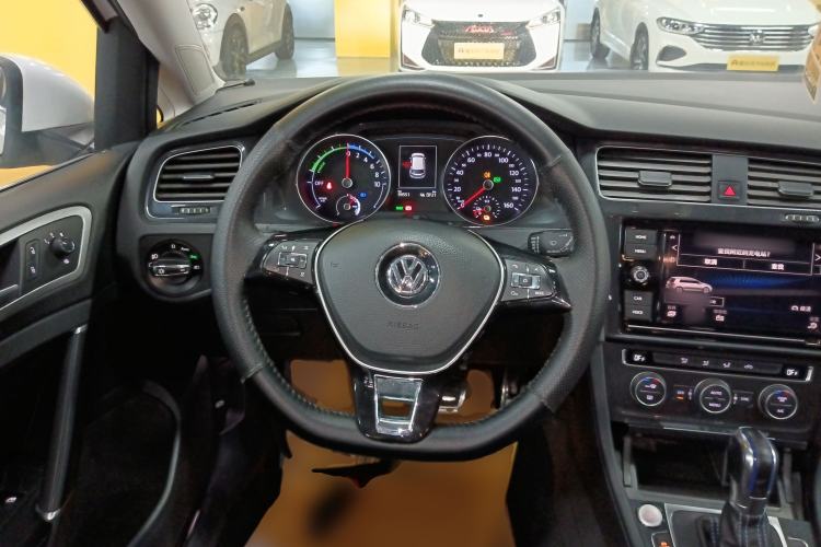Used Volkswagen Golf Pure Electric 2020 Chari
