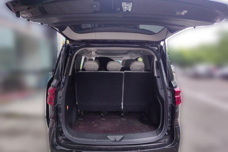 Used SAIC MAXUS G20 2021 PLUS 2.0T Gasoline Automatic ZhiZun Edition Trunk