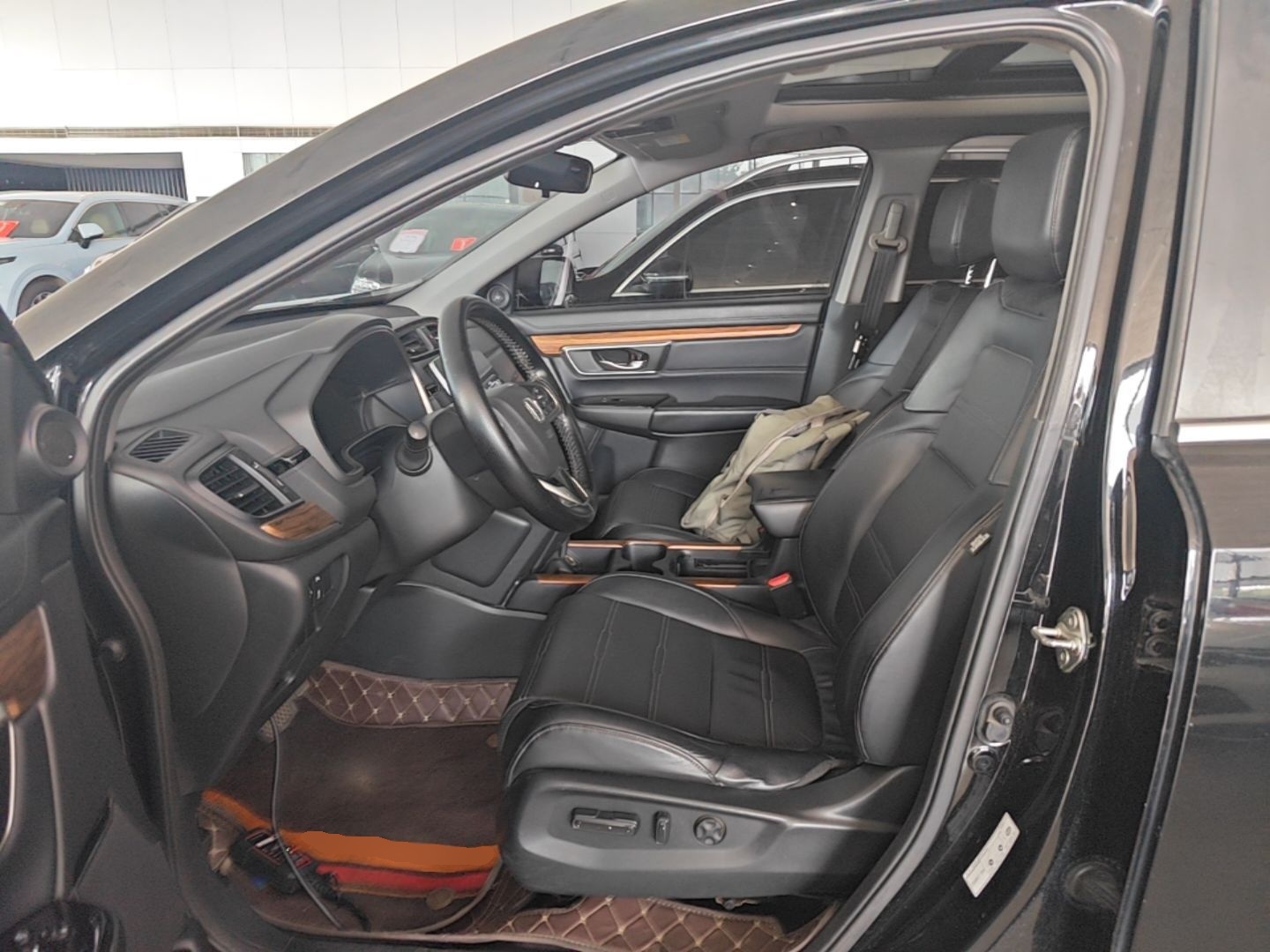 Vordere Reihe im Auto
