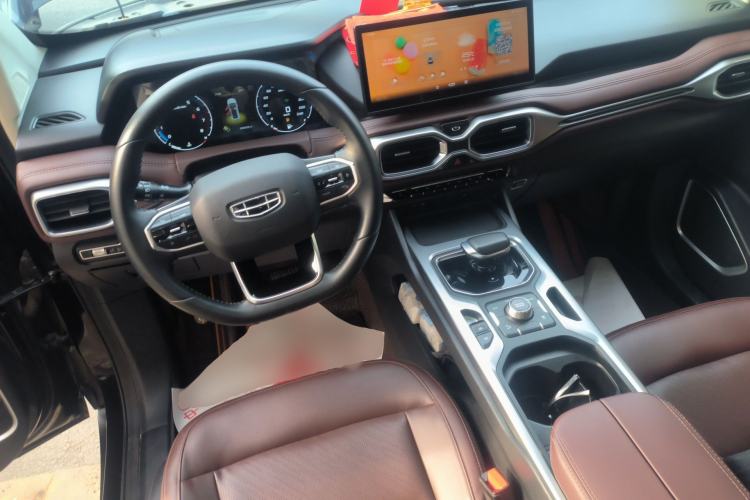 Used Geely Auto Haoyue 2022 1.8TD DCT Luxury 7-Seater Center Console