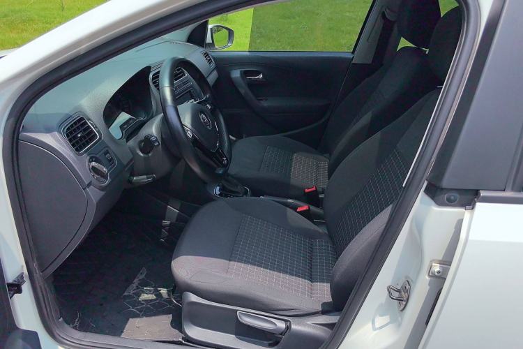 Used Volkswagen Polo 2016 1.6L Automatic Comfort Model