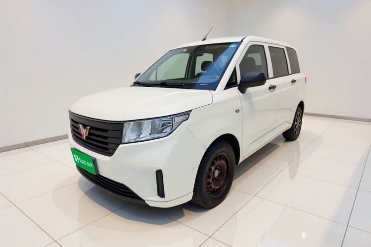 Used Wuling Hongguang PLUS 2020 1.5L Manual Standard Edition 5 Seats